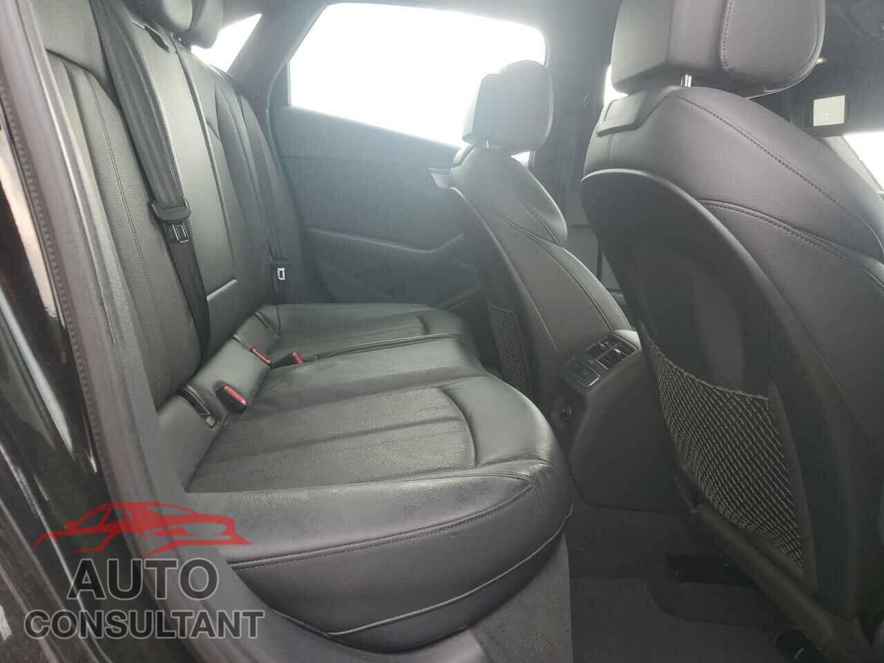 AUDI A4 2018 - WAUENAF48JA111301