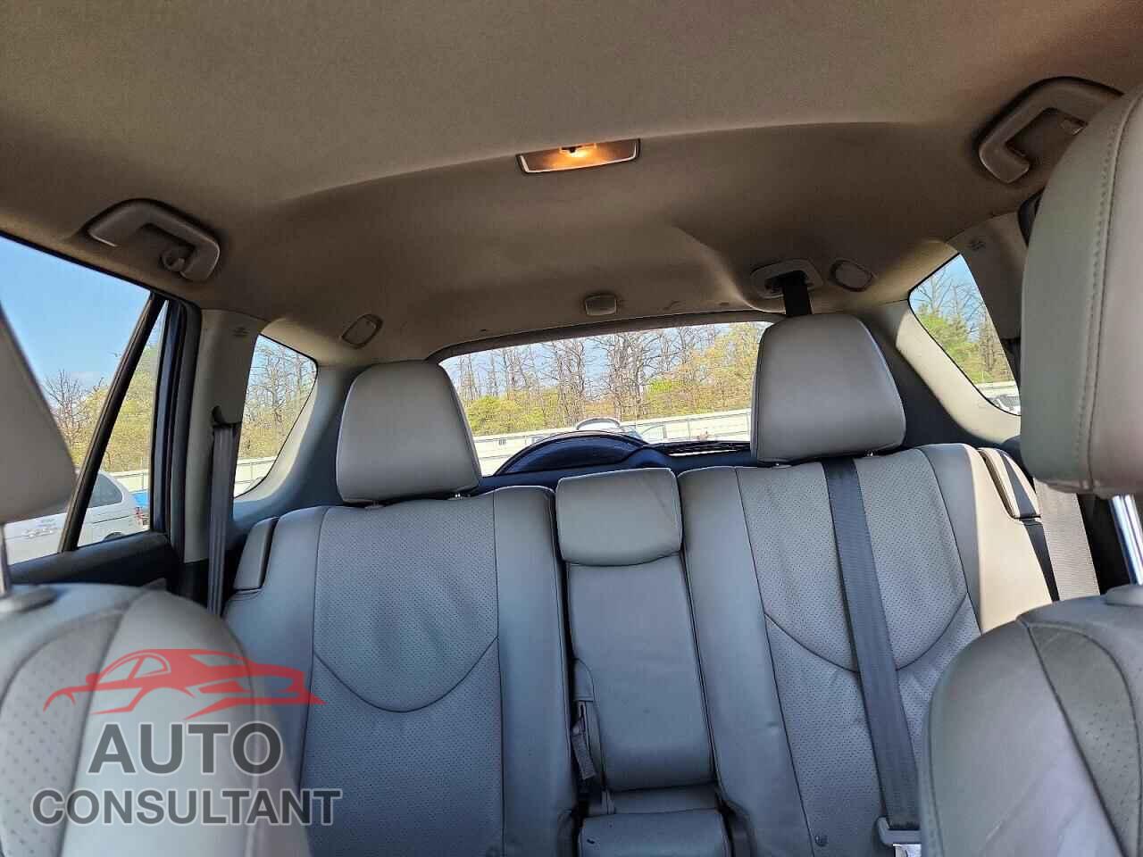 TOYOTA RAV4 2011 - 2T3DF4DVXBW153979