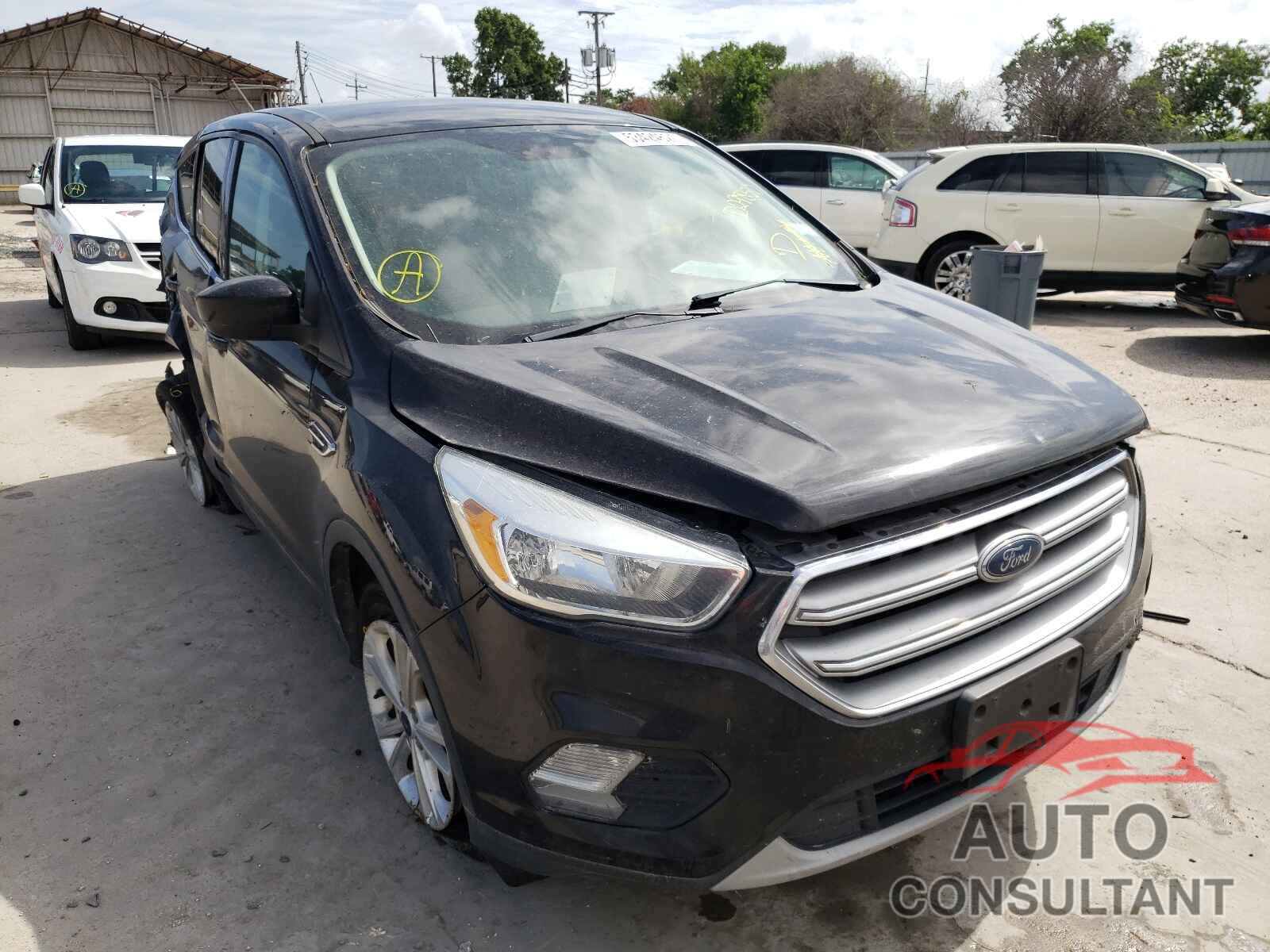 FORD ESCAPE 2017 - 1FMCU0G95HUD29850