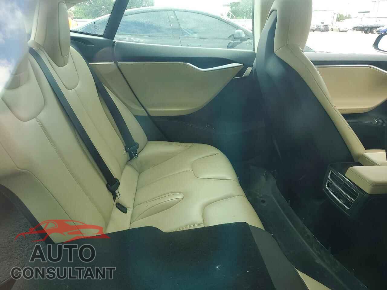 TESLA MODEL S 2015 - 5YJSA1S22FF096783