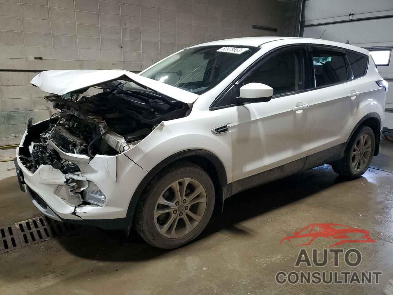 FORD ESCAPE 2017 - 1FMCU9GD3HUA16983