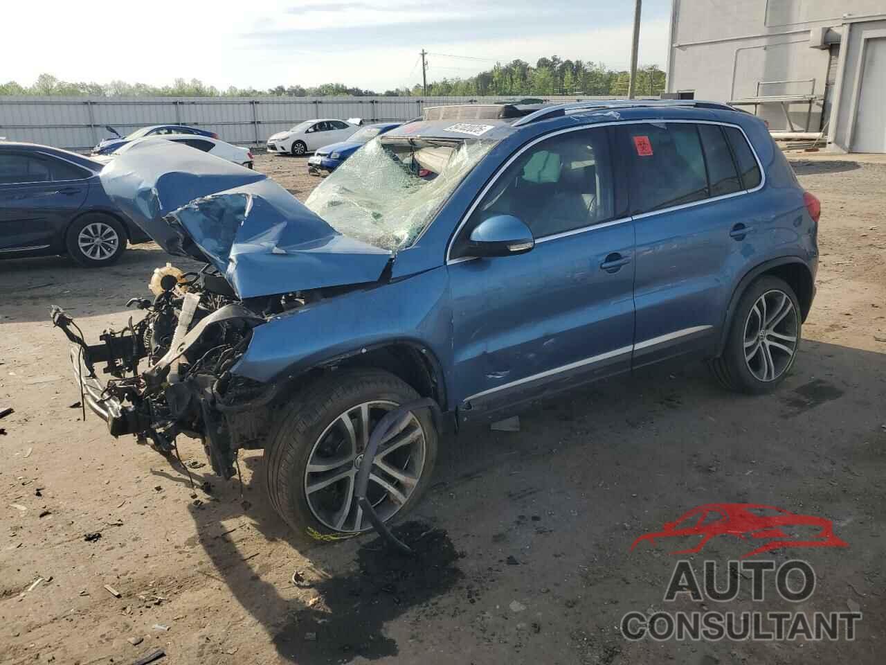 VOLKSWAGEN TIGUAN 2017 - WVGVV7AX8HK007253