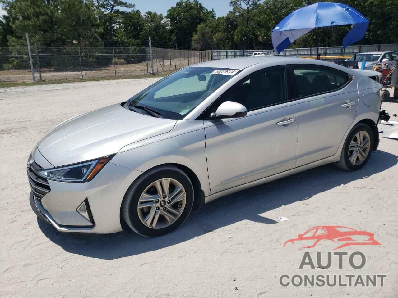 HYUNDAI ELANTRA 2020 - 5NPD84LF1LH511046