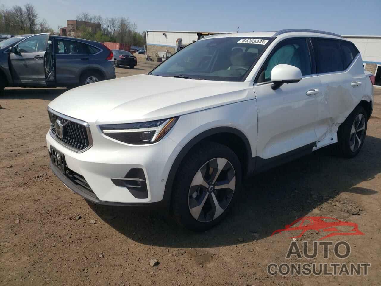 VOLVO XC40 PLUS 2025 - YV4L12UE6S2547385