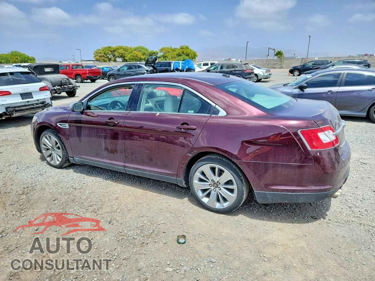 FORD TAURUS 2011 - 1FAHP2FW3BG111132