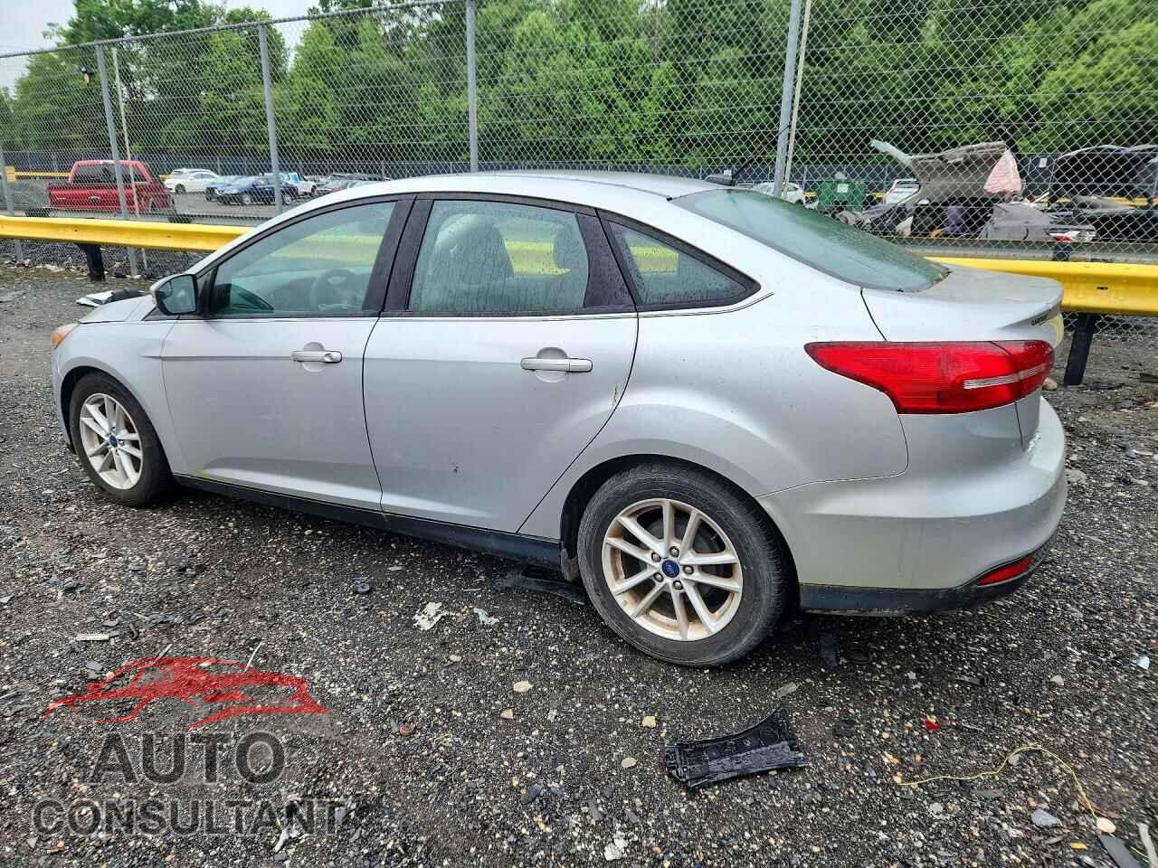 FORD FOCUS 2016 - 1FADP3F2XGL389431