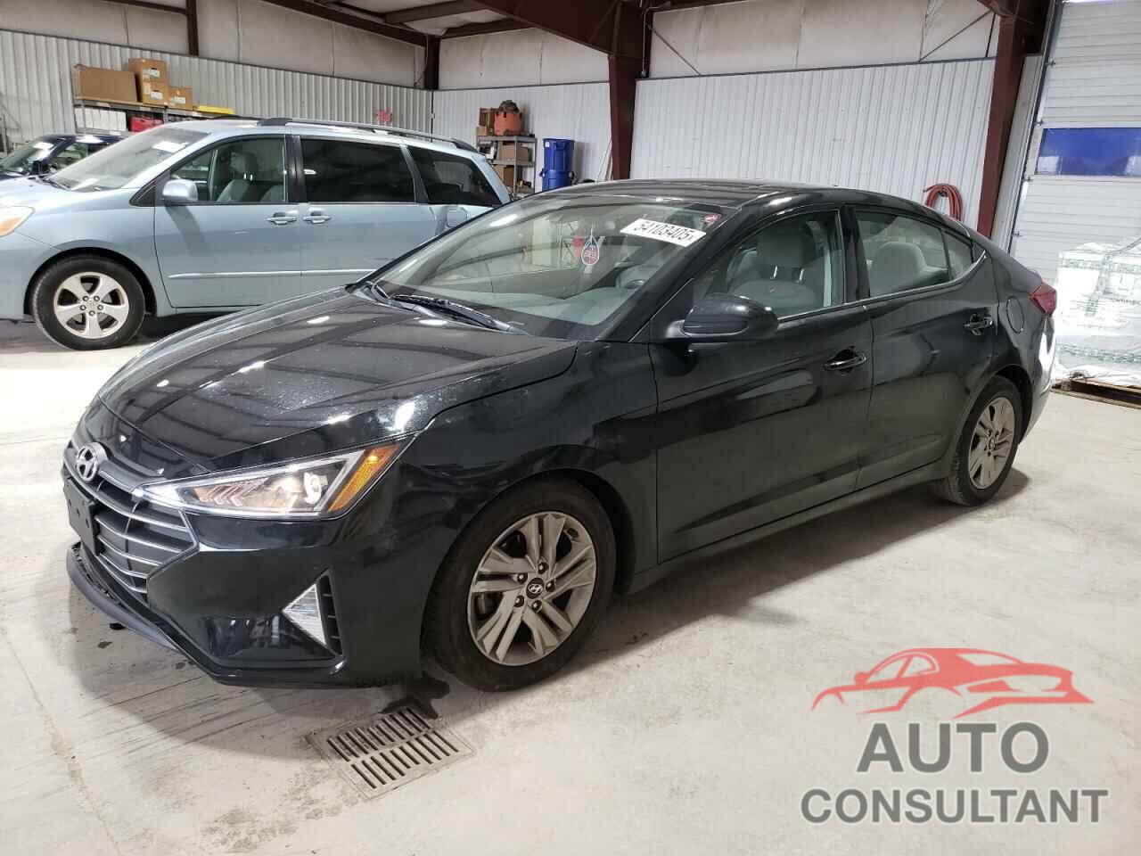 HYUNDAI ELANTRA 2019 - 5NPD84LF2KH471476