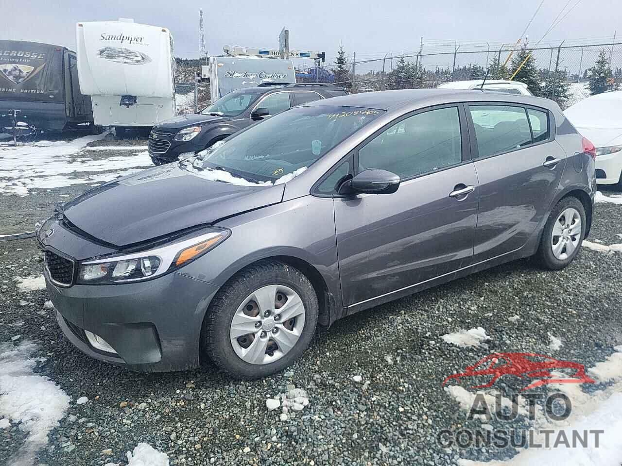 KIA FORTE 2017 - KNAFK5A81H5704385
