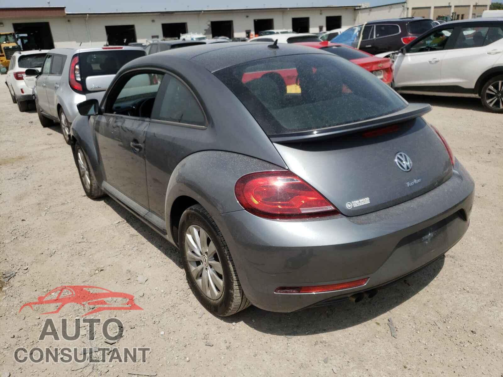 VOLKSWAGEN BEETLE 2017 - 3VWF17AT0HM606123
