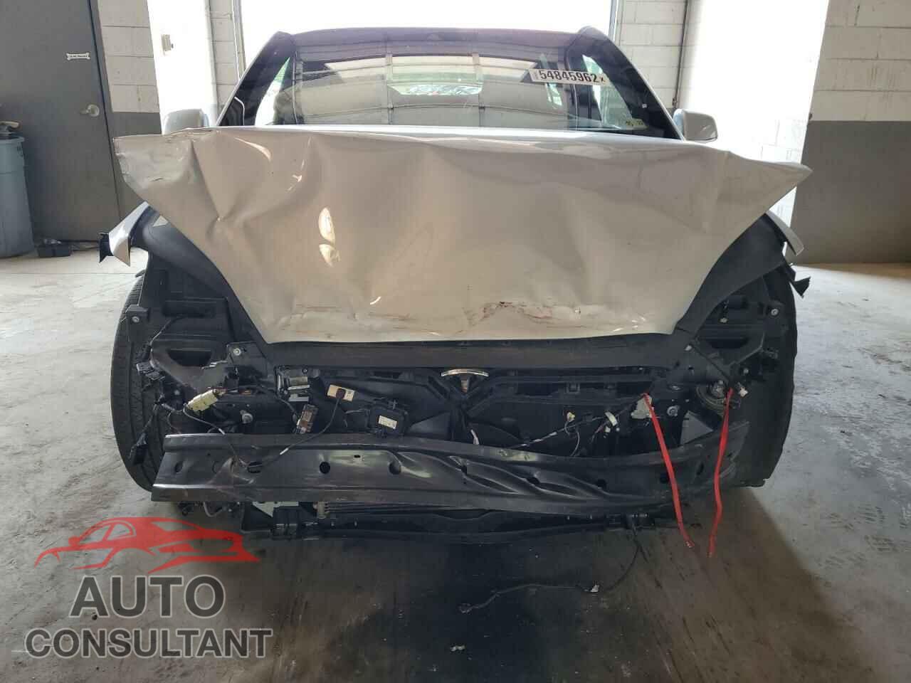 TESLA MODEL X 2016 - 5YJXCBE21GF020880