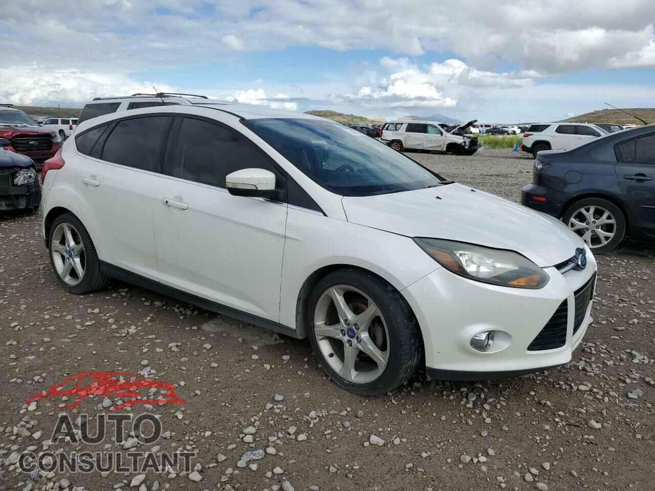 FORD FOCUS 2012 - 1FAHP3N25CL172415