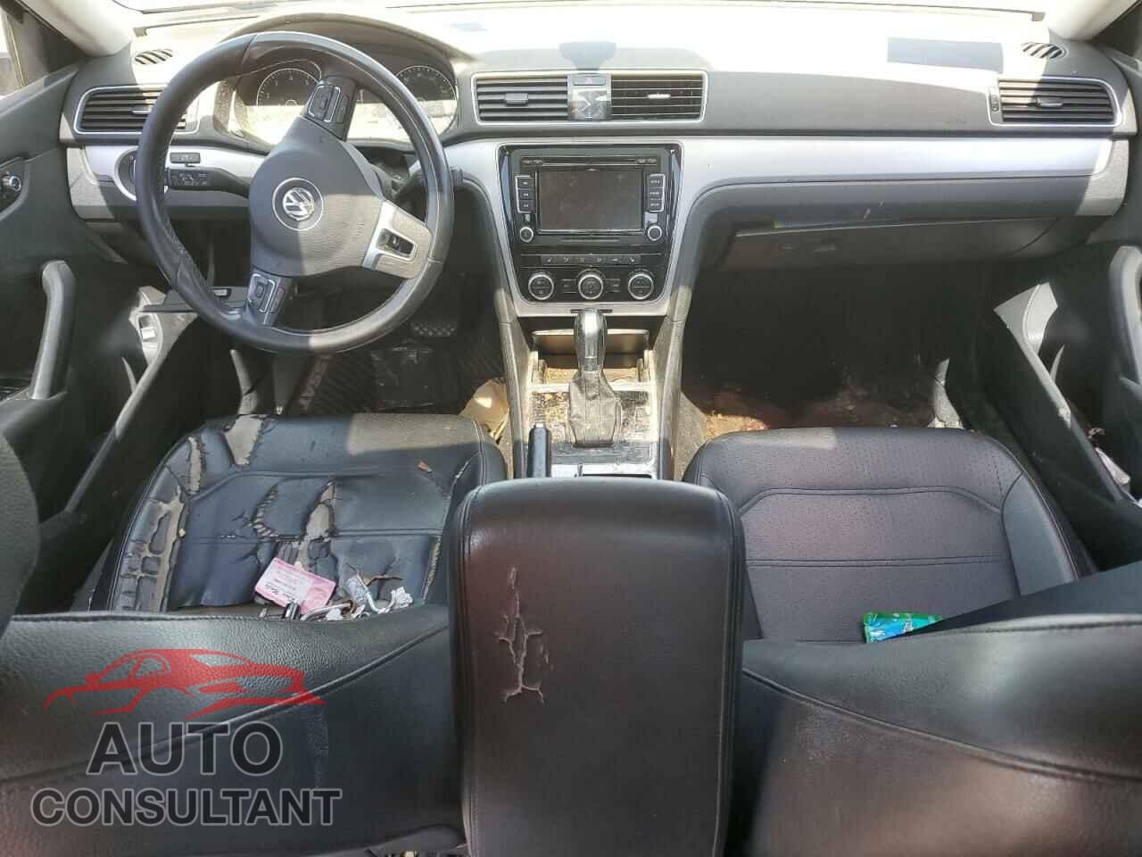 VOLKSWAGEN PASSAT 2012 - 1VWBP7A34CC089206