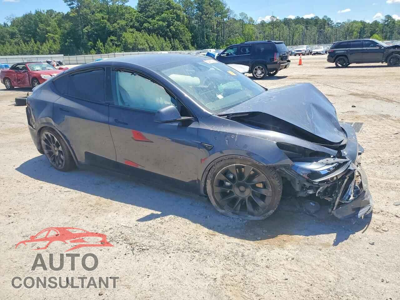 TESLA MODEL Y 2025 - 7SAYGDED7SA372568
