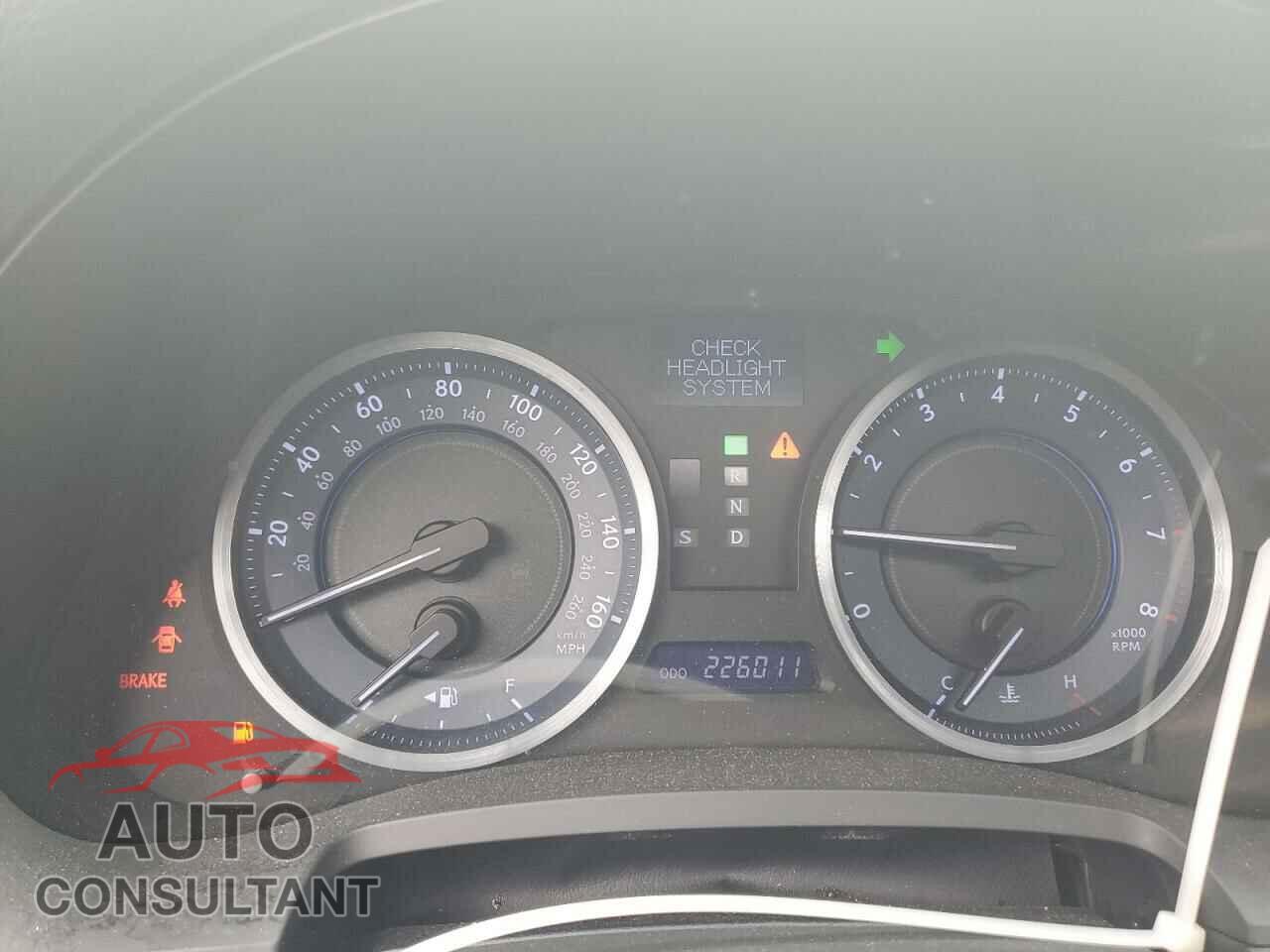 LEXUS IS 2012 - JTHBF5C29C5178030
