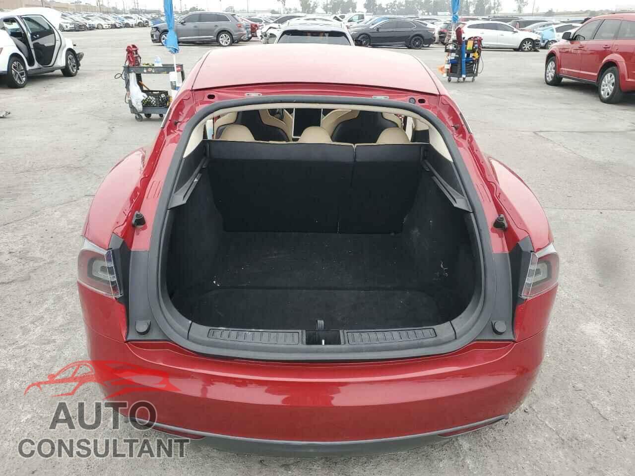 TESLA MODEL S 2013 - 5YJSA1AC2DFP10593