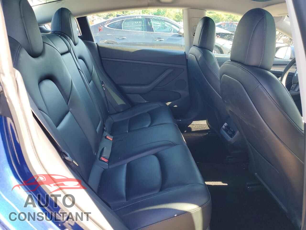 TESLA MODEL 3 2021 - 5YJ3E1EA5MF060532