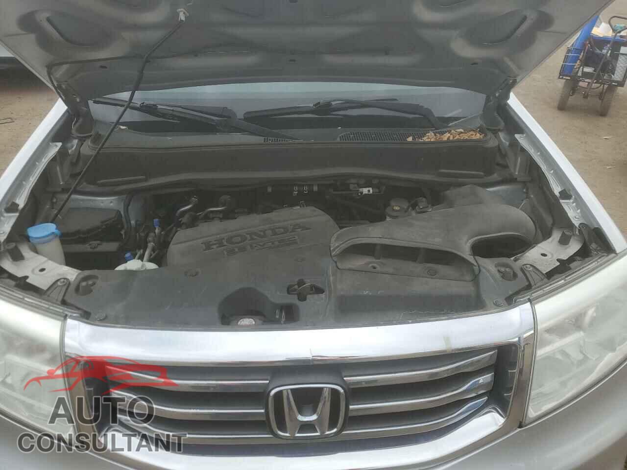 HONDA PILOT 2013 - 5FNYF4H66DB055335