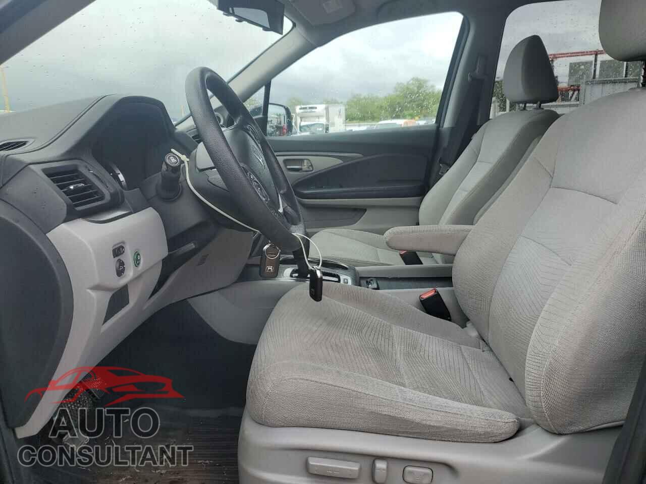 HONDA PILOT 2016 - 5FNYF5H30GB001044