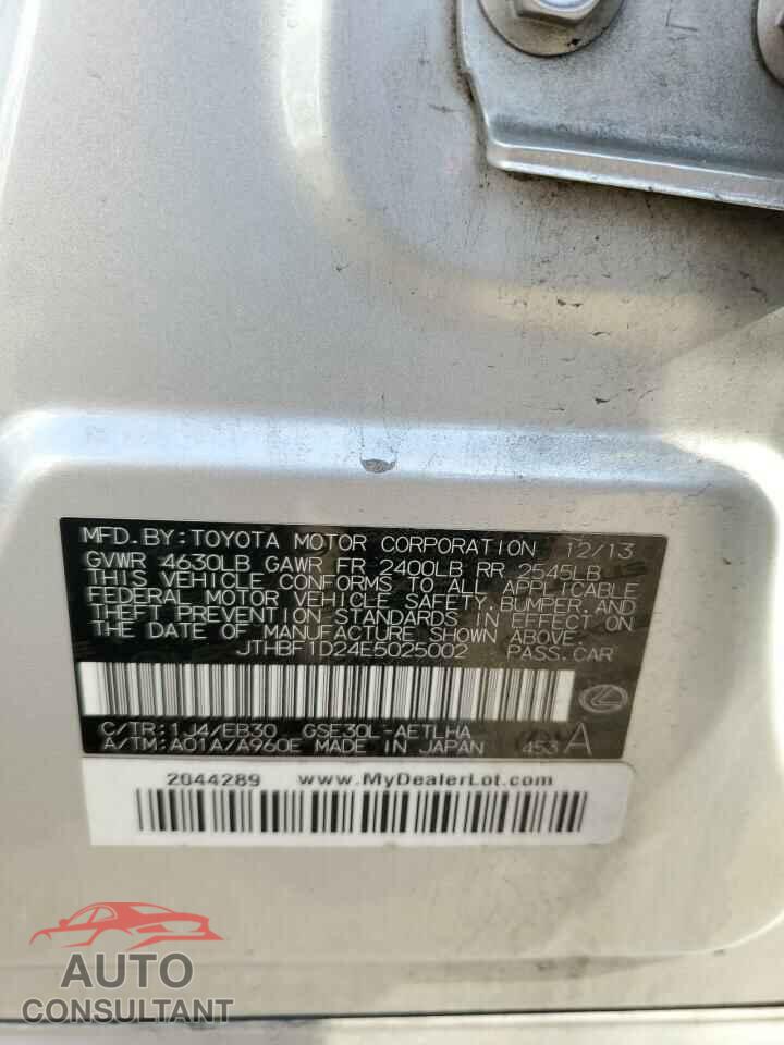 LEXUS IS 2014 - JTHBF1D24E5025002
