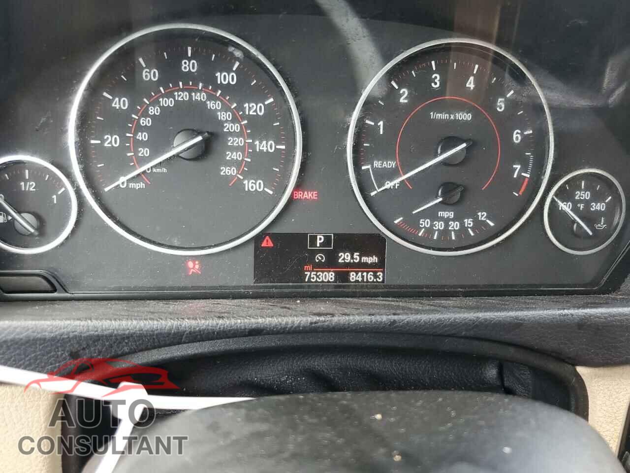 BMW 3 SERIES 2017 - WBA8B9G55HNU48698