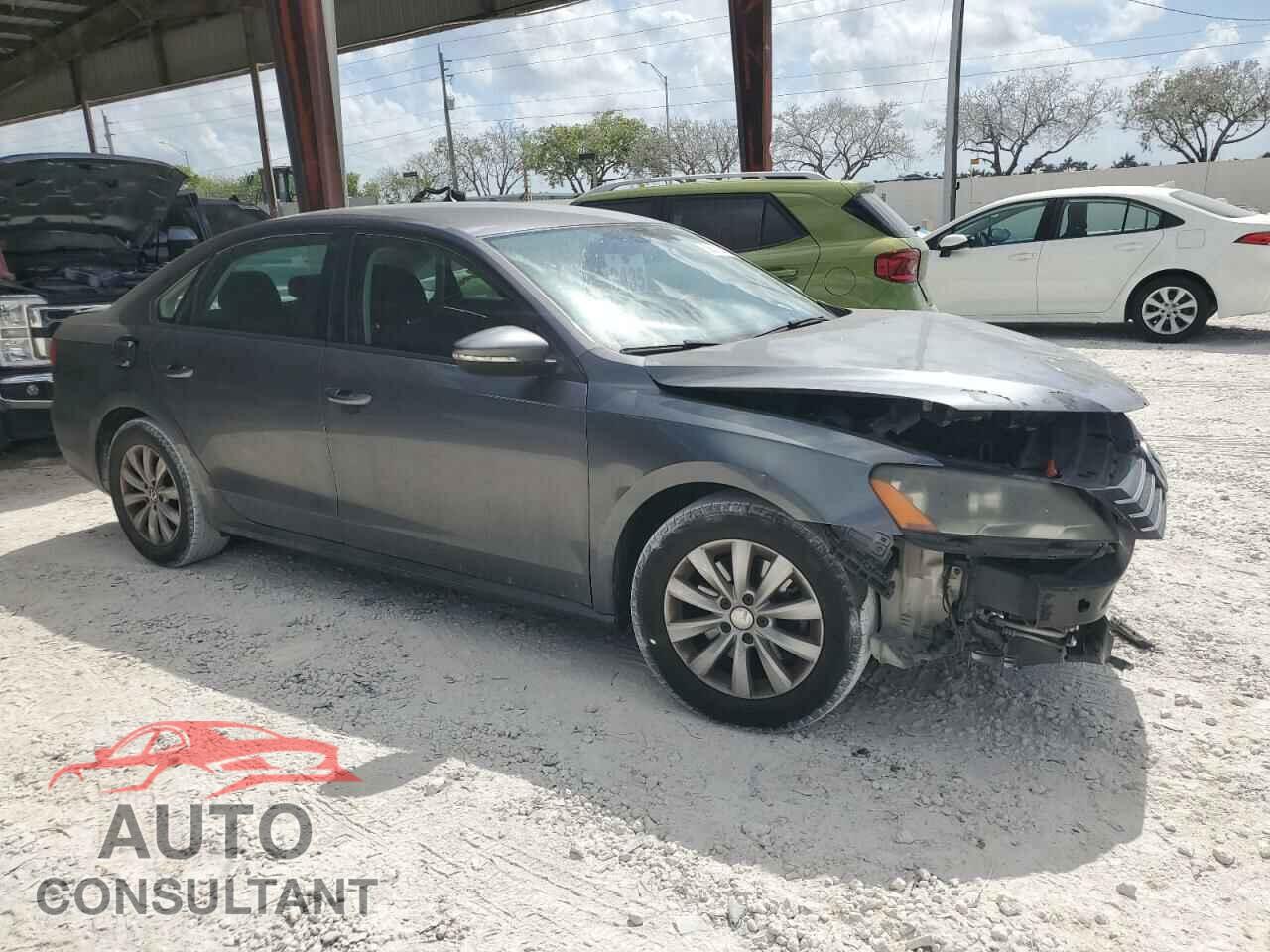 VOLKSWAGEN PASSAT 2012 - 1VWAH7A37CC029736