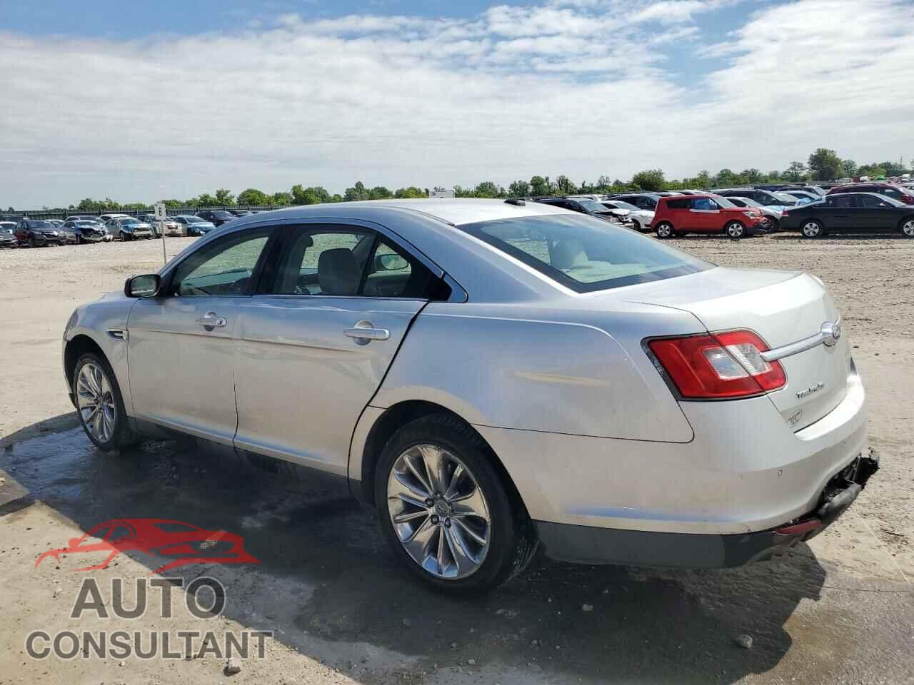 FORD TAURUS 2010 - 1FAHP2FW5AG146124