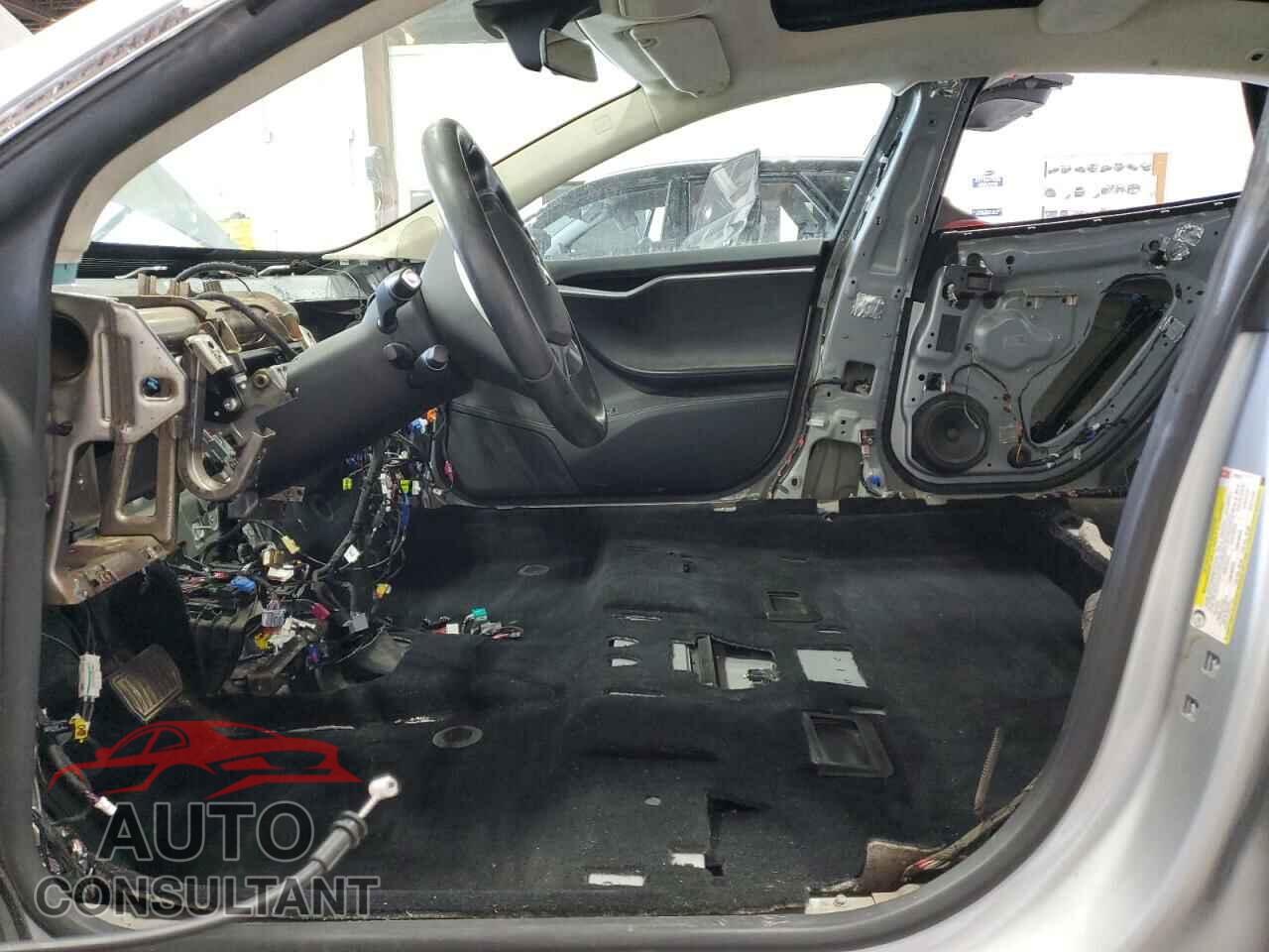 TESLA MODEL S 2016 - 5YJSA1E29GF170231