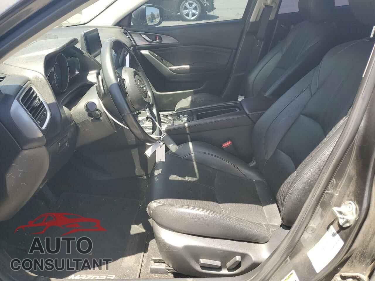 MAZDA 3 2017 - 3MZBN1M37HM152643