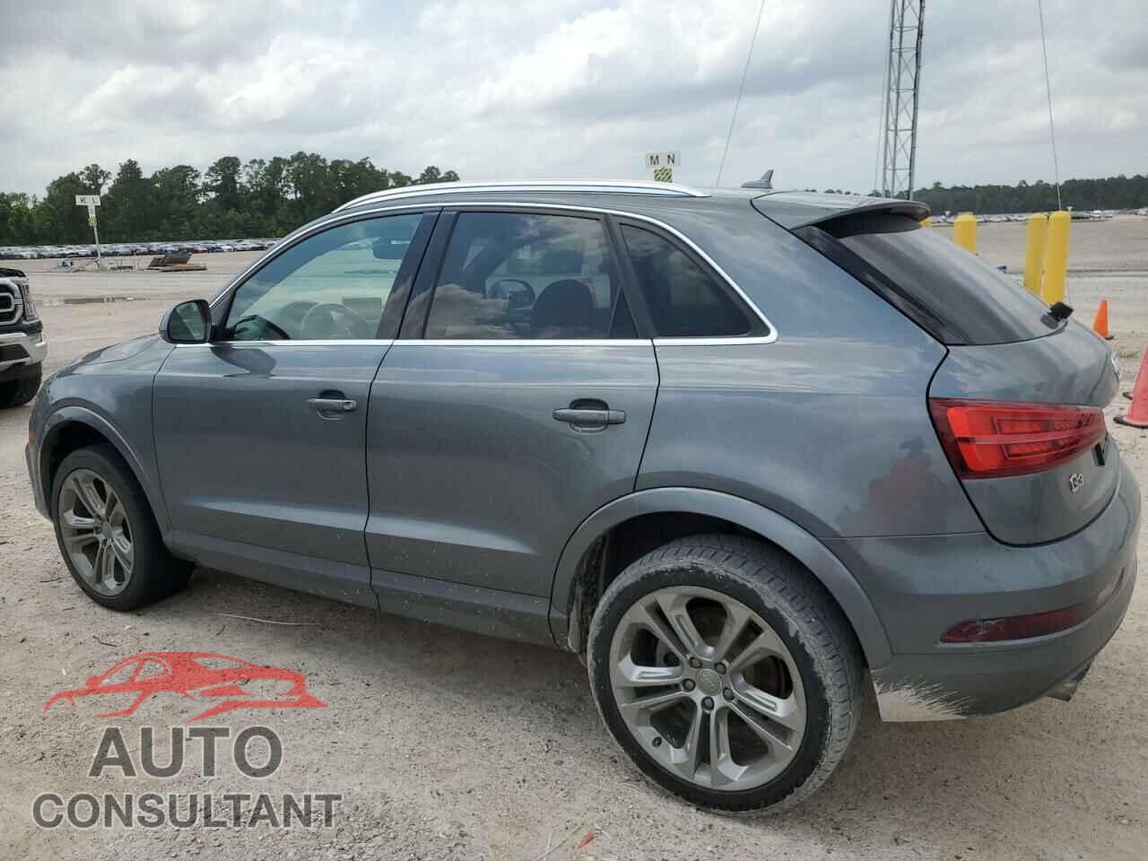 AUDI Q3 2017 - WA1JCCFS3HR017558