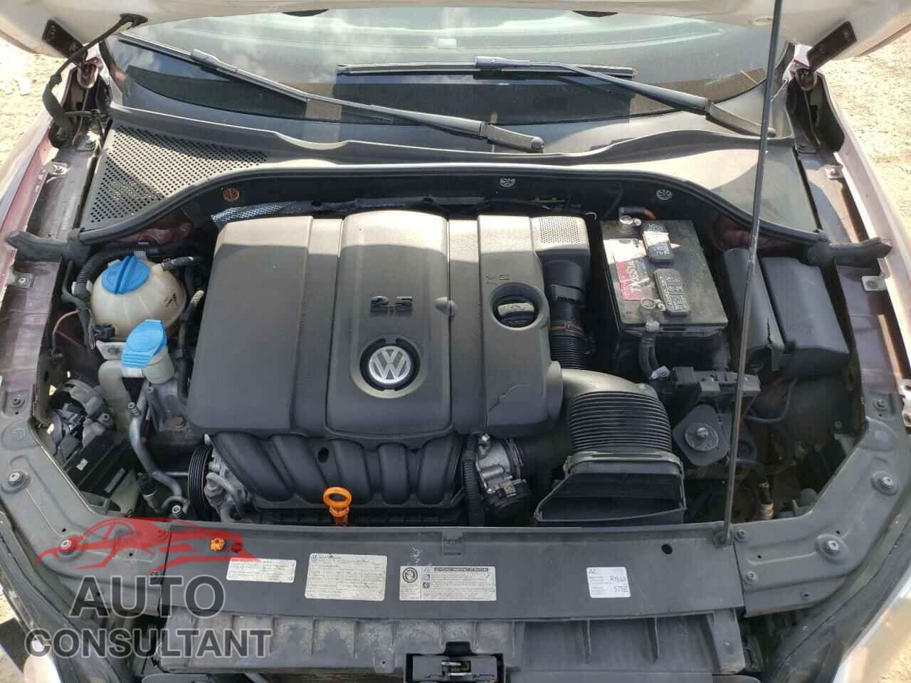 VOLKSWAGEN PASSAT 2012 - 1VWAP7A30CC042976