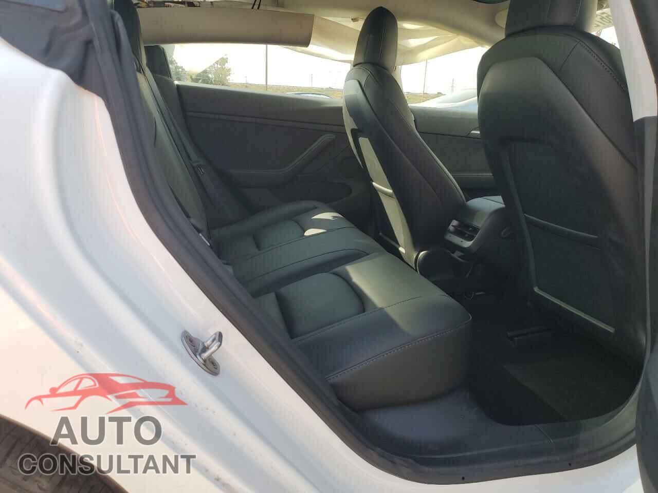 TESLA MODEL 3 2022 - 5YJ3E1EAXNF117891