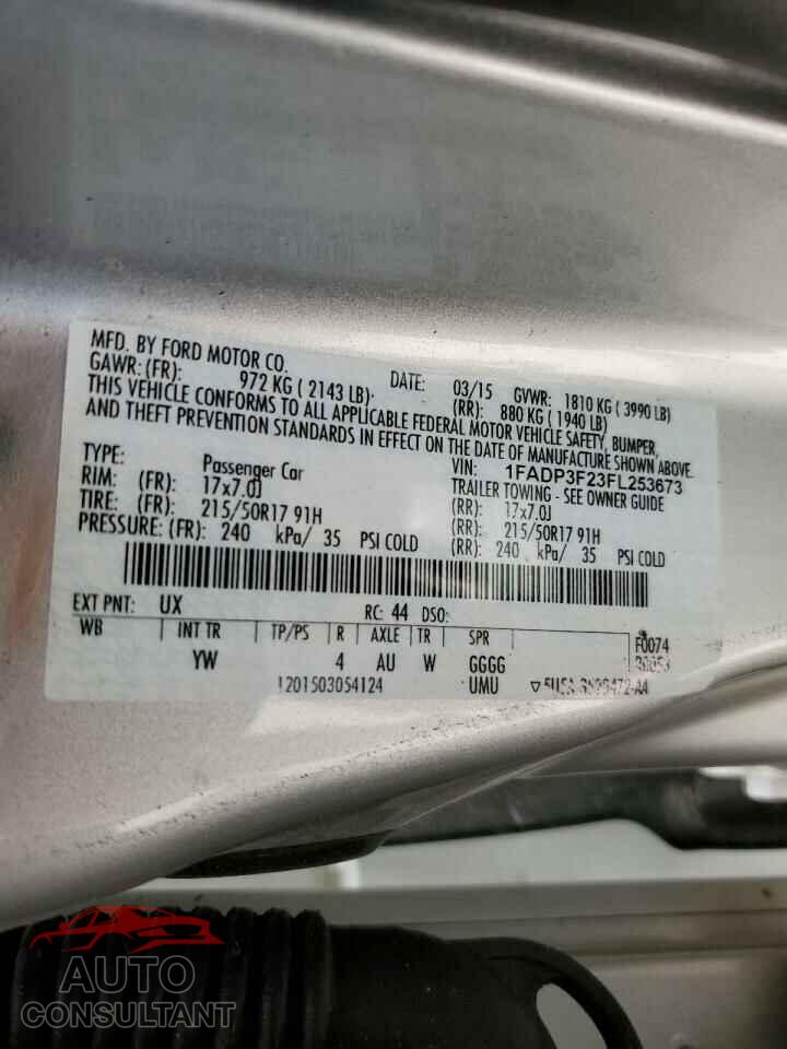 FORD FOCUS 2015 - 1FADP3F23FL253673