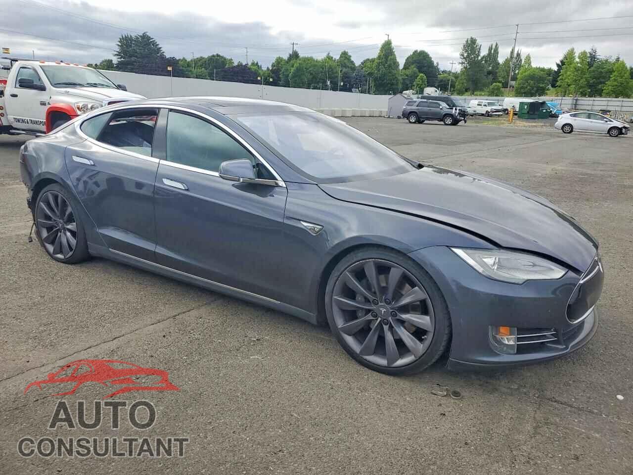 TESLA MODEL S 2015 - 5YJSA1E21FF101631