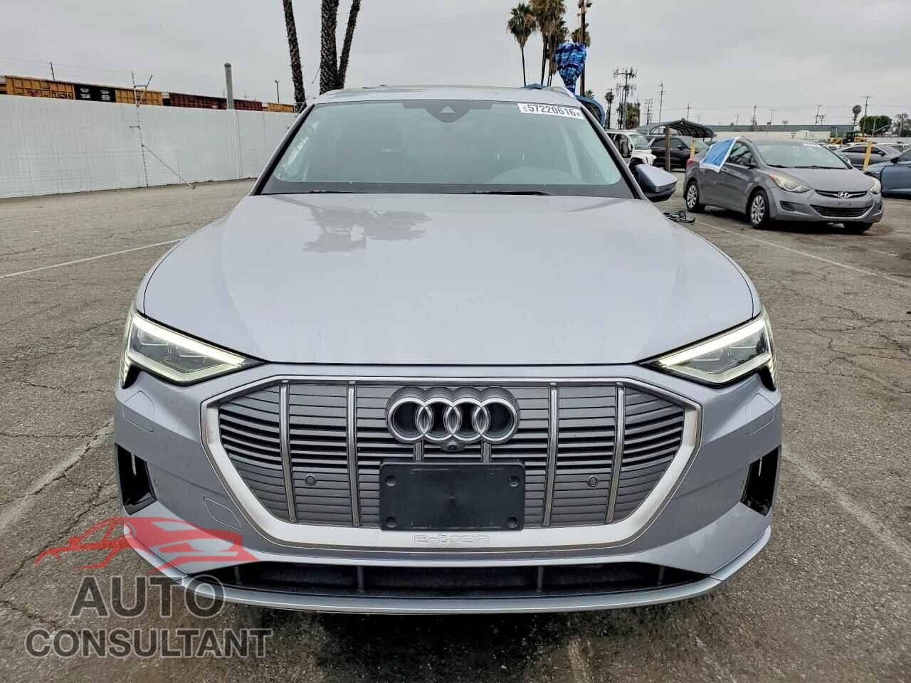 AUDI E-TRON 2022 - WA1LAAGE2NB033069