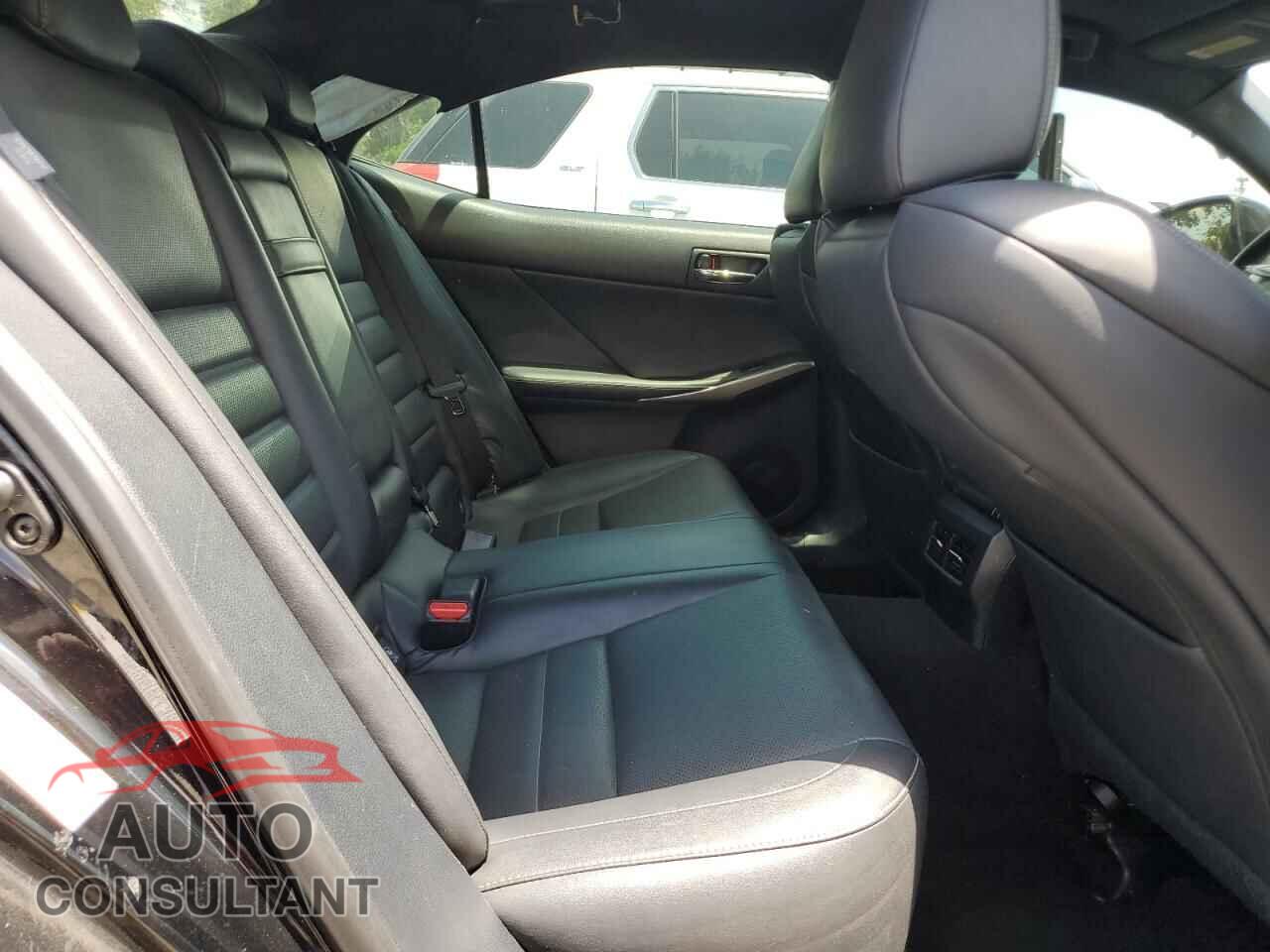 LEXUS IS 2015 - JTHCE1D20F5005984