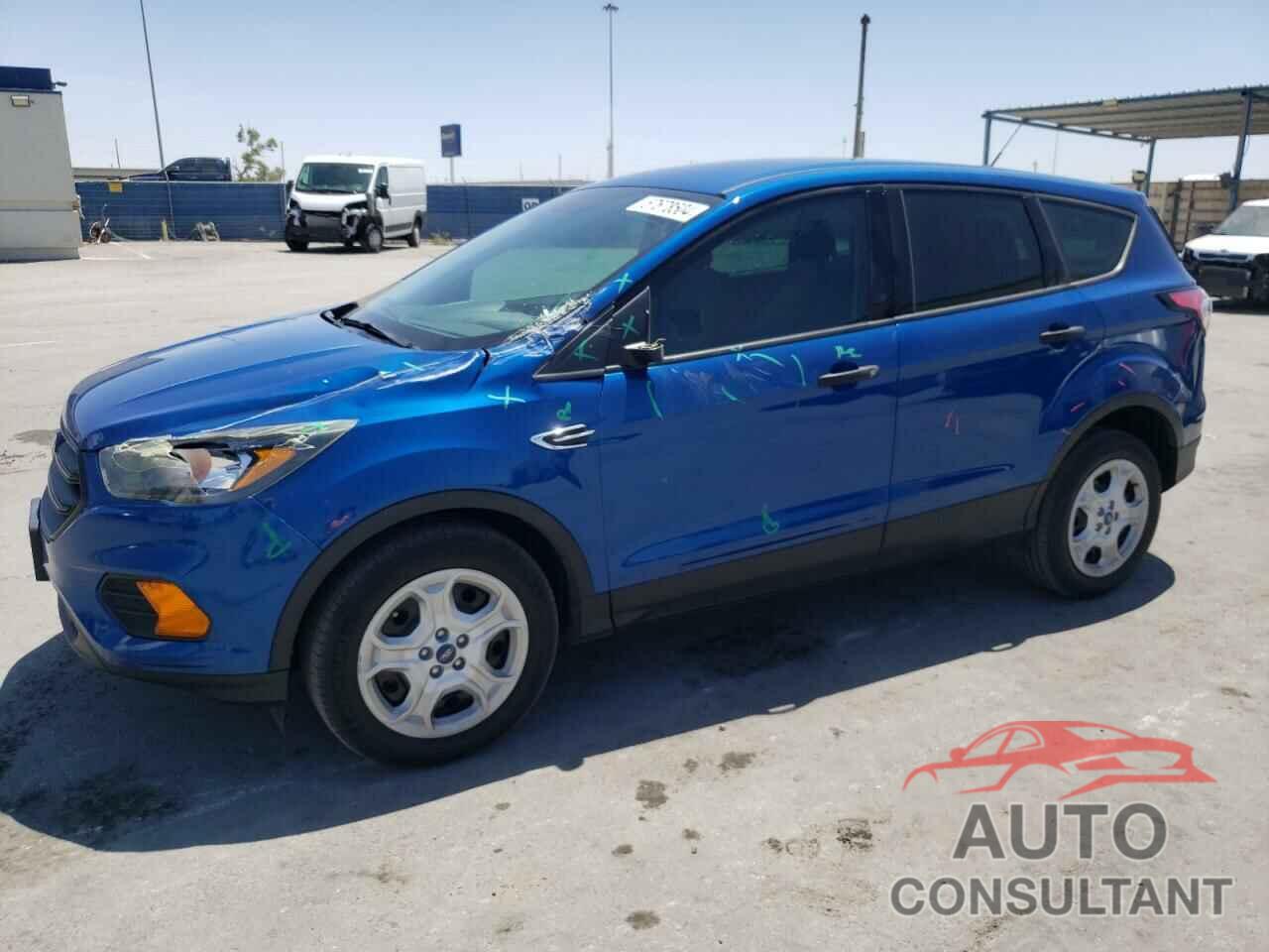 FORD ESCAPE 2018 - 1FMCU0F70JUA63725