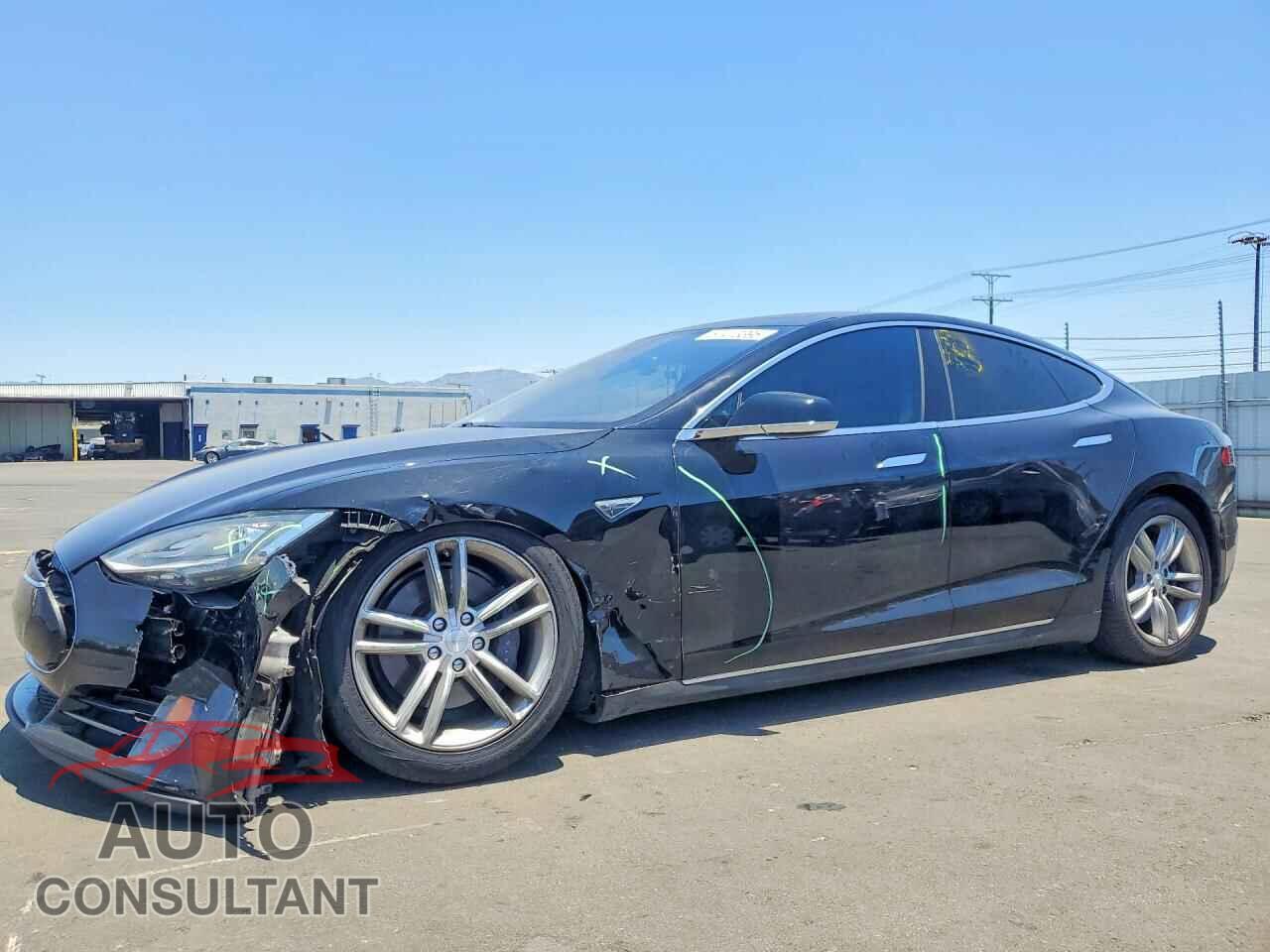 TESLA MODEL S 2015 - 5YJSA1S13FF100539