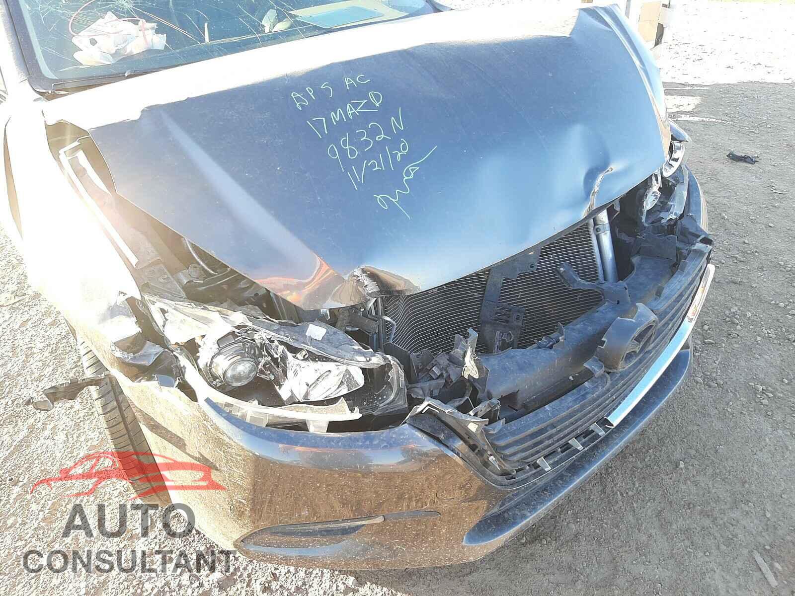 MAZDA 3 2017 - 3MZBN1V74HM149832