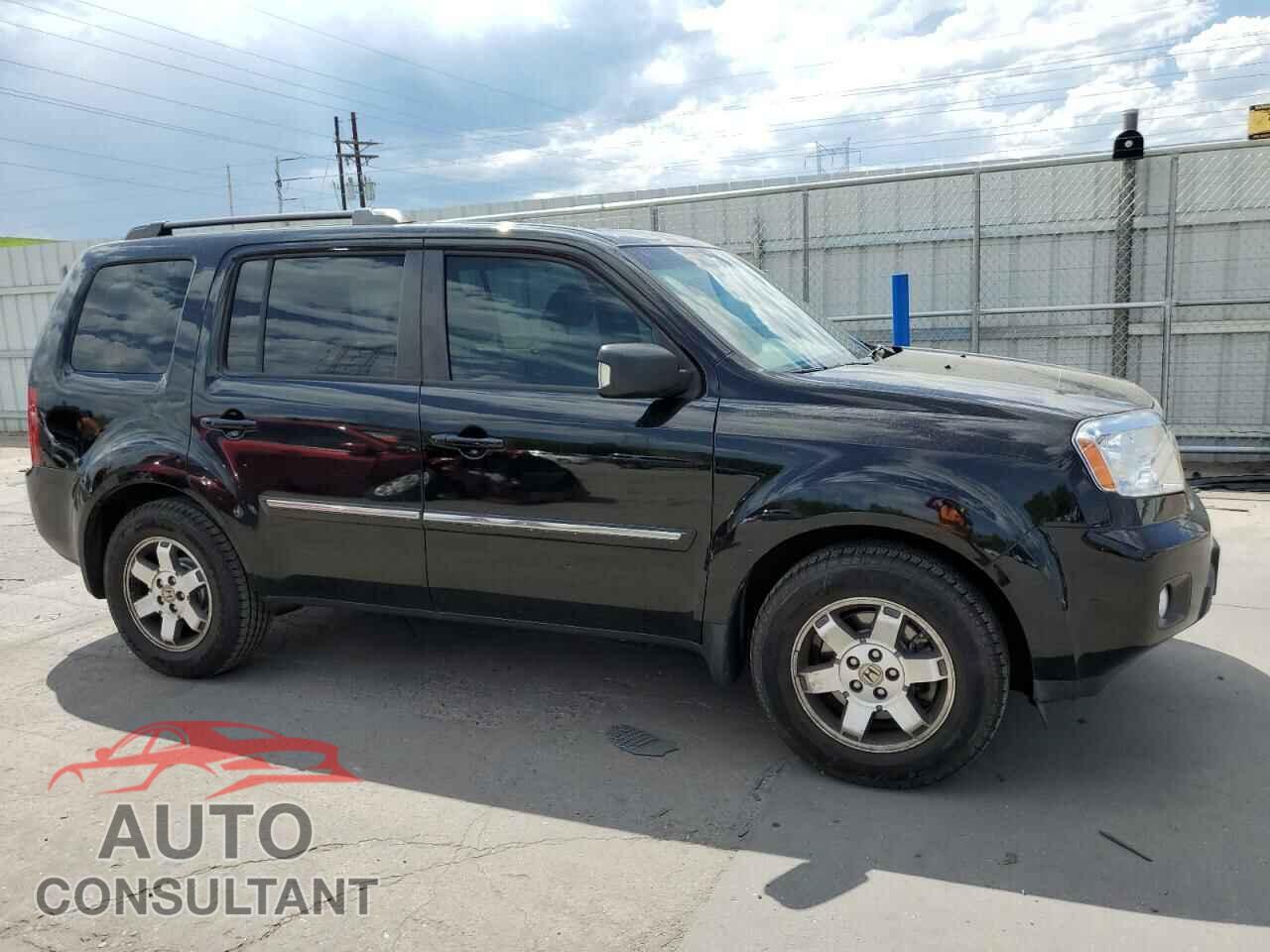 HONDA PILOT 2010 - 5FNYF4H96AB005573