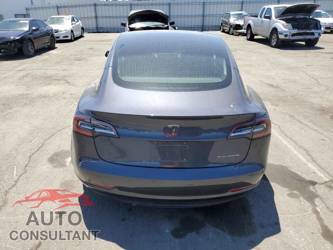 TESLA MODEL 3 2018 - 5YJ3E1EB3JF114382