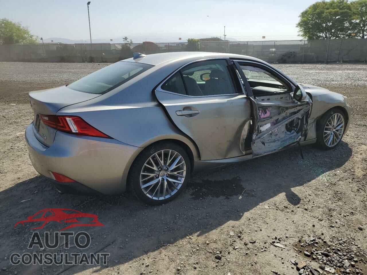LEXUS IS 2014 - JTHBF1D25E5011335