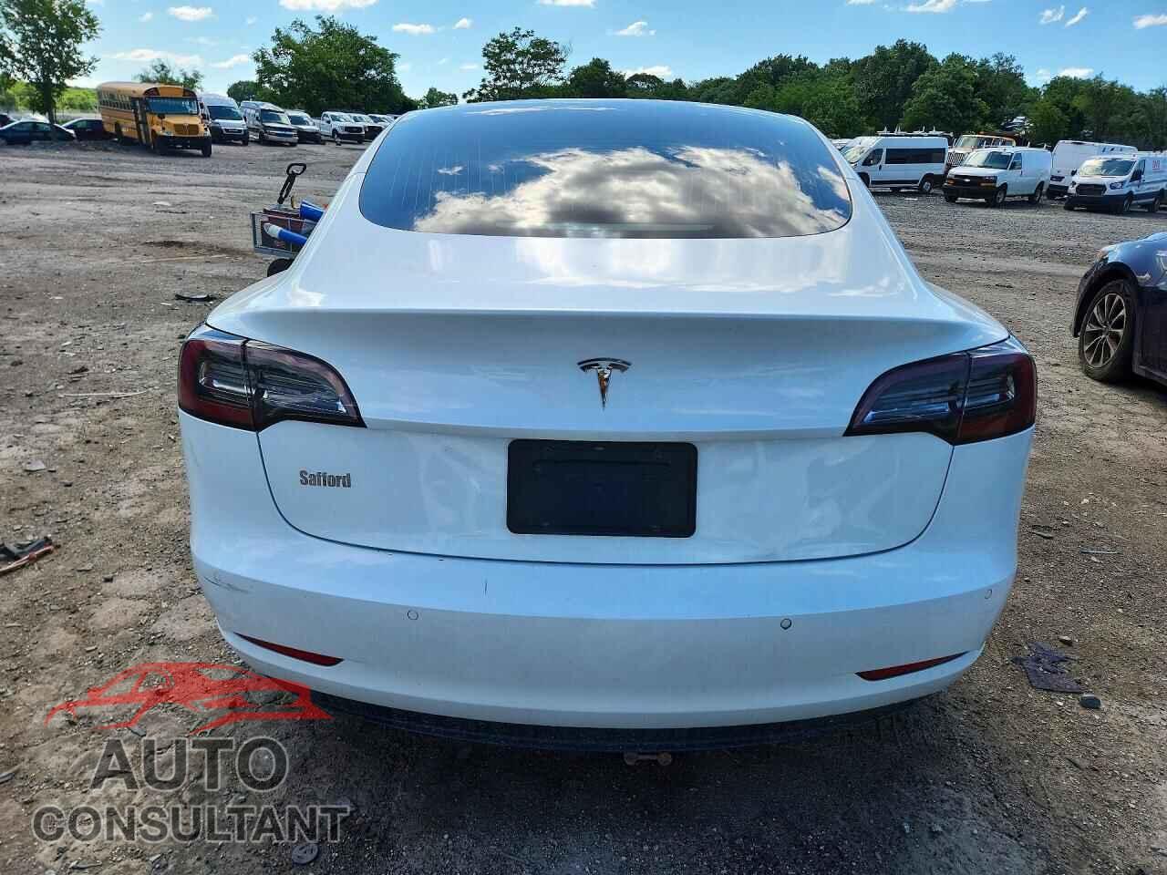 TESLA MODEL 3 2018 - 5YJ3E1EA7JF162183