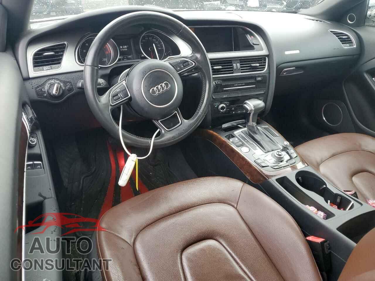 AUDI A5 2013 - WAULFAFR3DA036589