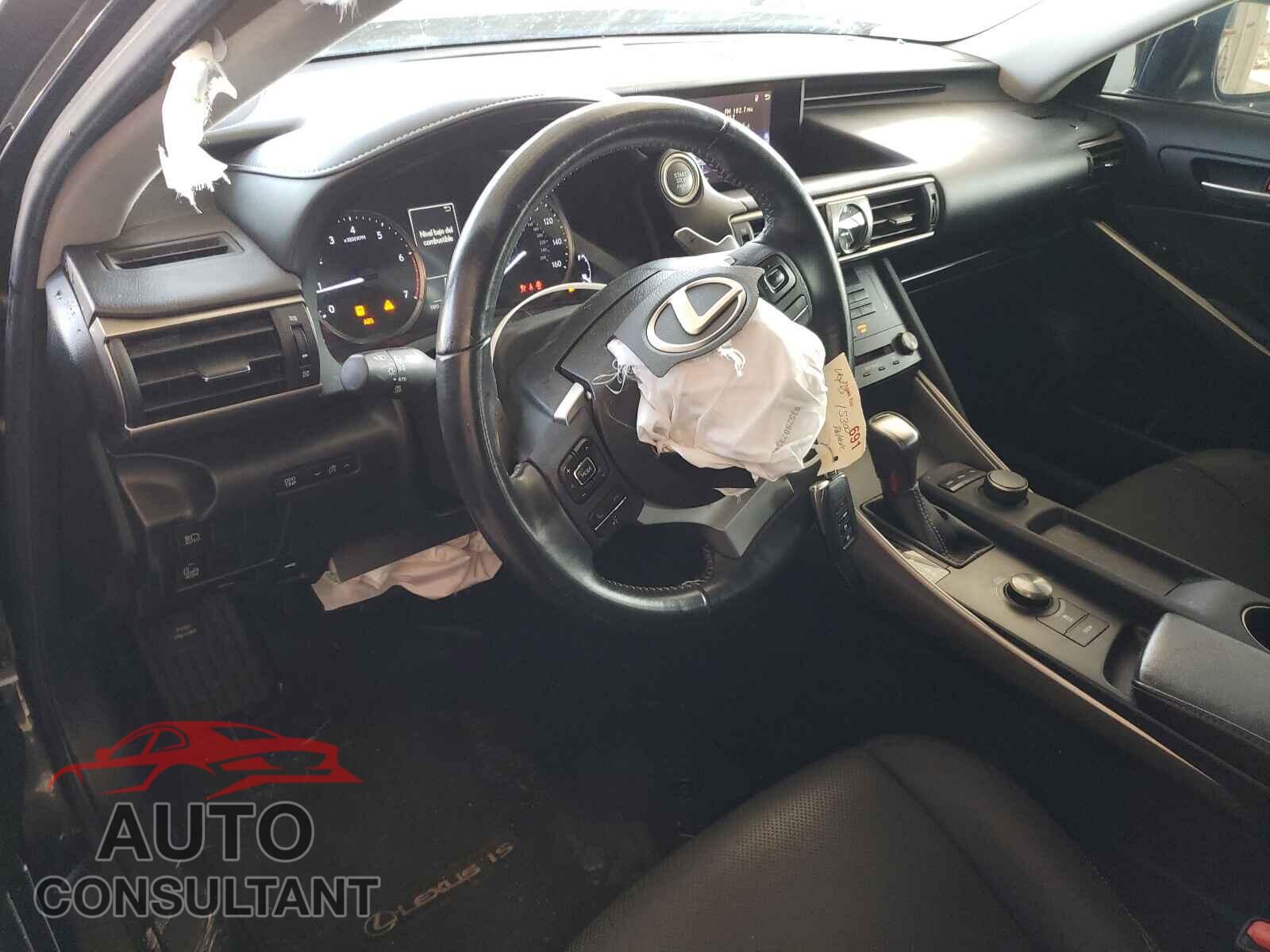 LEXUS IS 2018 - JTHBA1D2XJ5082961
