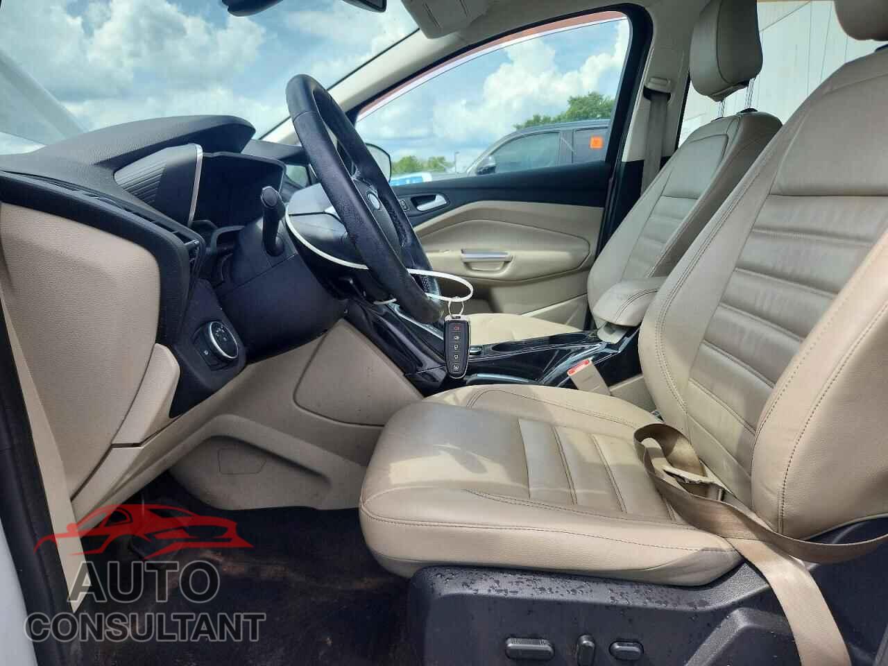 FORD CMAX 2018 - 1FADP5DU8JL105849