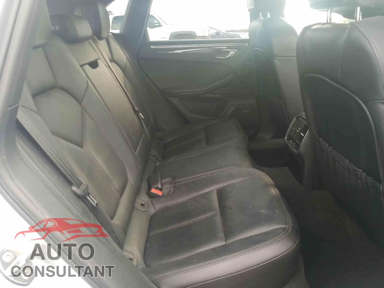 PORSCHE MACAN 2016 - WP1AB2A5XGLB52380