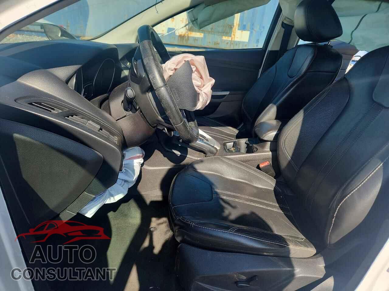 FORD FOCUS 2013 - 1FADP3F27DL302208