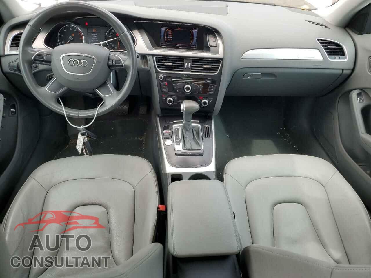 AUDI A4 2013 - WAUFFAFL7DN050304