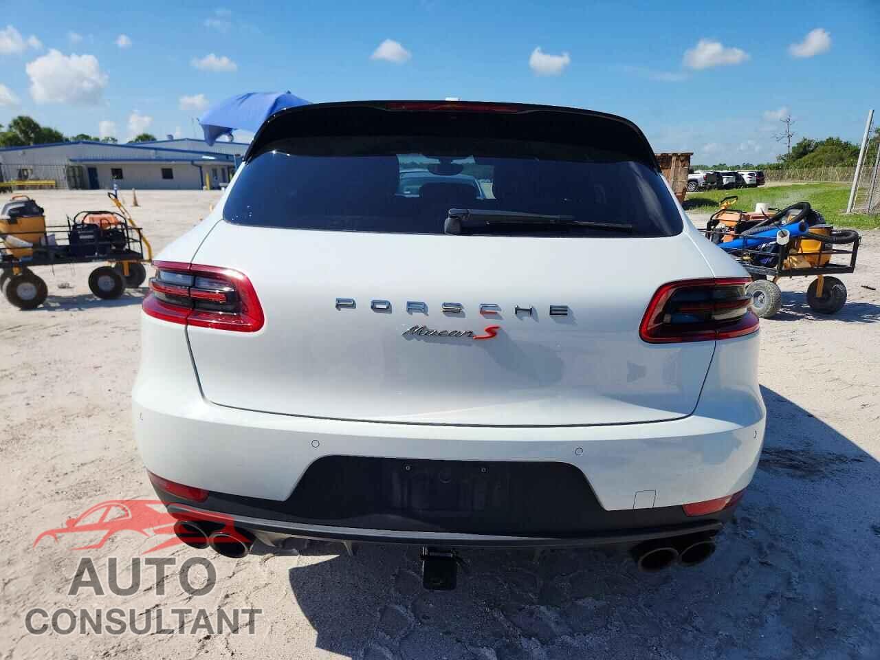 PORSCHE MACAN 2015 - WP1AB2A55FLB59414