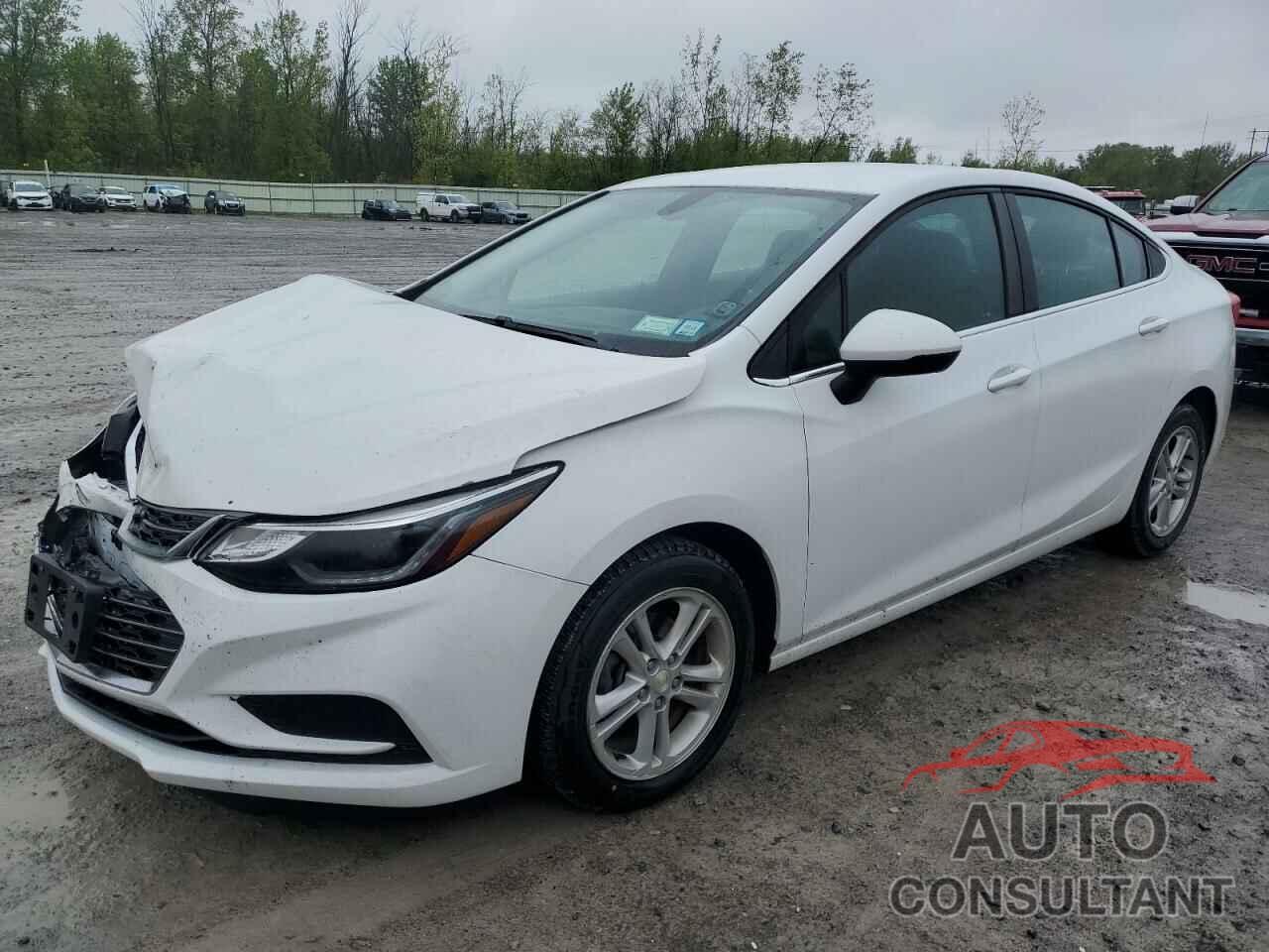 CHEVROLET CRUZE 2018 - 1G1BE5SM5J7121566